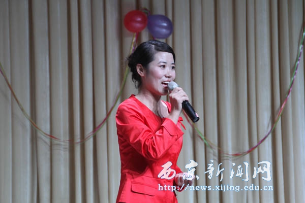 首届主持人大赛总决赛举行