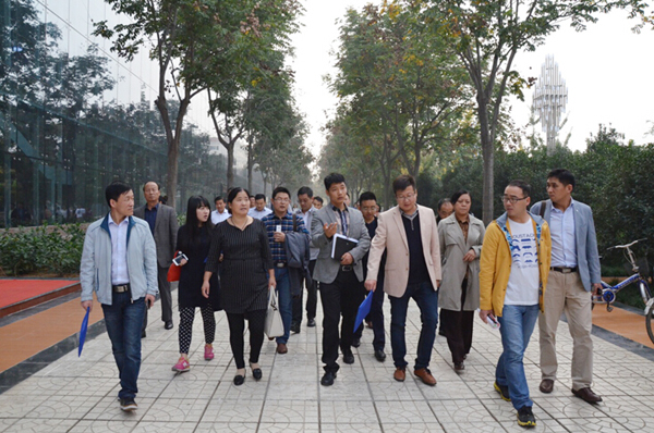 省民办高校教育干部培训班学员西京学院大学生心理咨询工作座谈会举行