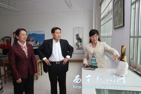陈晖一行来我校检查指导工作