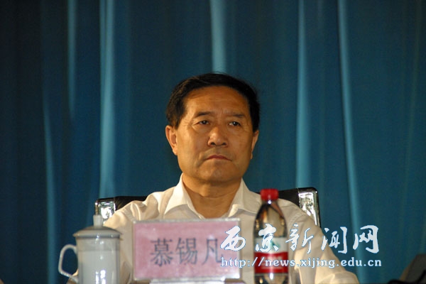 我校隆重举行2012级新生军训动员大会