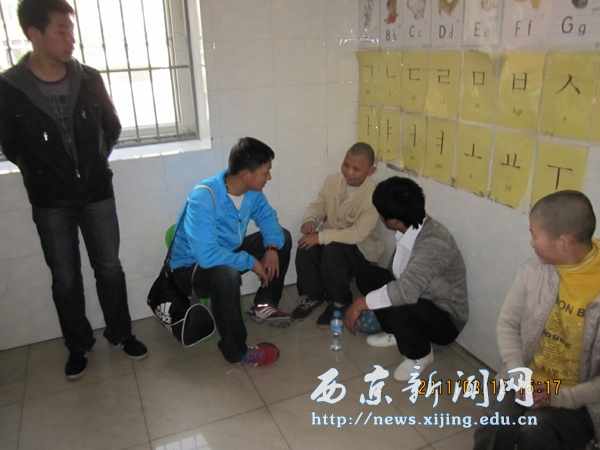 【汽车学院】手牵手 送温暖 献爱心