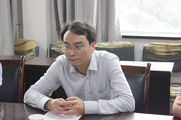 【经管一系】民主生活会举行