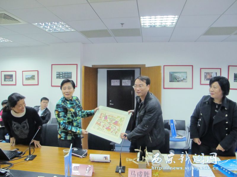 学管人员赴复旦大学培训考察