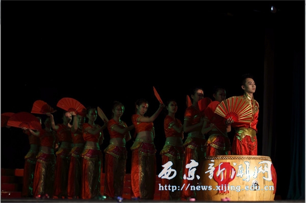 2012年秋季迎新生文艺晚会举行