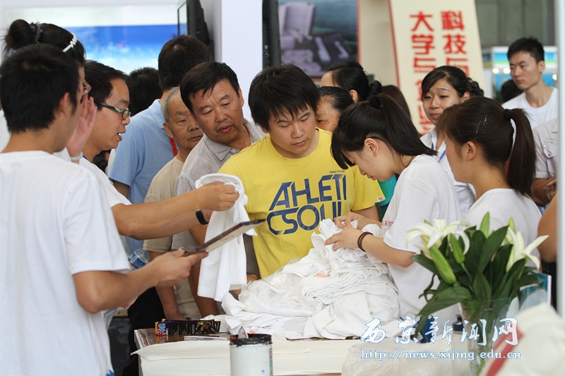 陕西教博会:西京学院现场互动项目受热捧