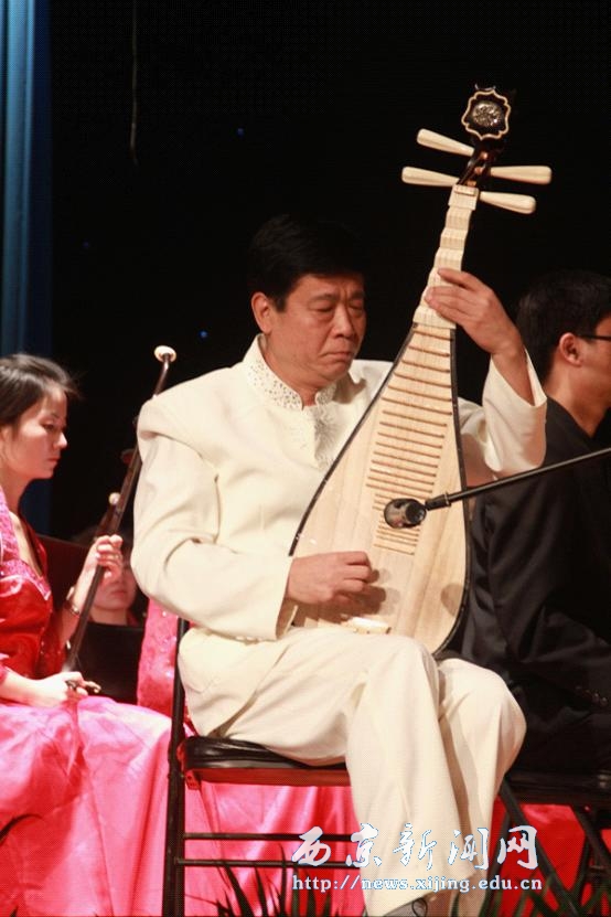 2013秦风琴韵民族音乐会走进西京园