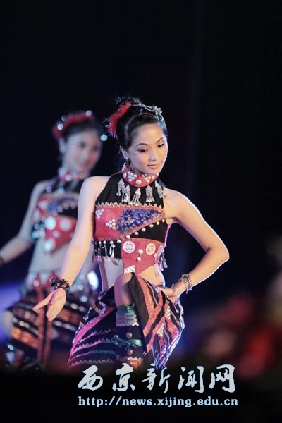 “绿色之旅•唱响青春”精彩图片集萃