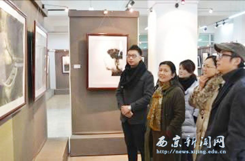 烟语·烟熏个人画展举办
