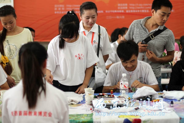 我校圆满完成陕西教育博览会期间品牌风采展