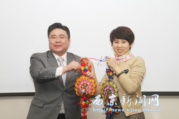 韩国青年代表团来我校访问