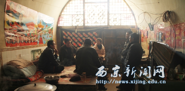 门向生马成胜等到子洲县扶贫点慰问