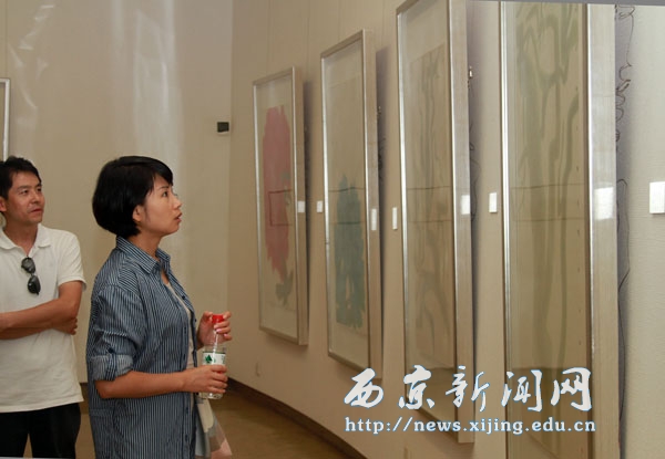 任芳受邀省美协名家艺术展播中心揭幕式