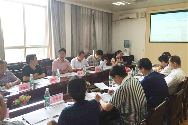 优秀教师暨校级教学名师评审会举行