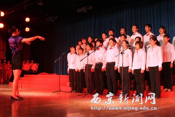 我校隆重举行“迎接建党89周年教职工大型歌咏比赛”