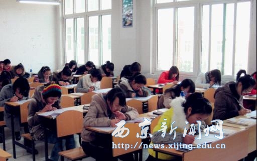 【人文科学系】教学改革多元化考核顺利实施