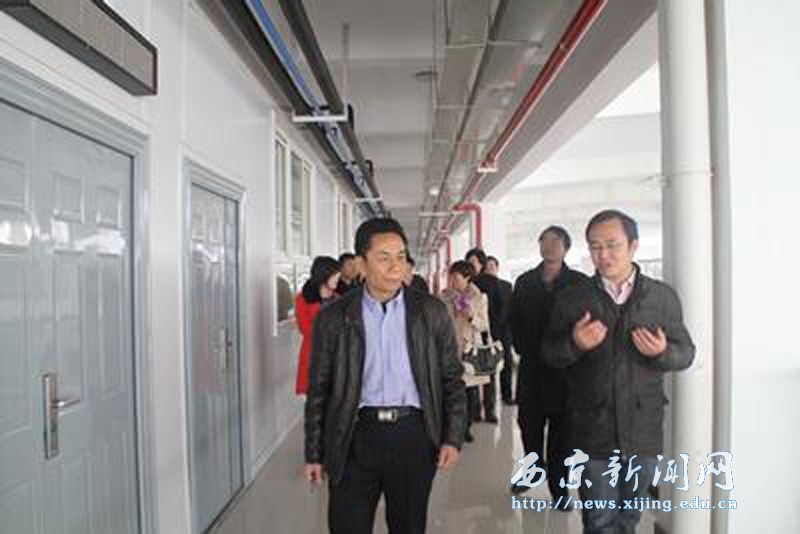 重庆公共运输学院一行来校考察