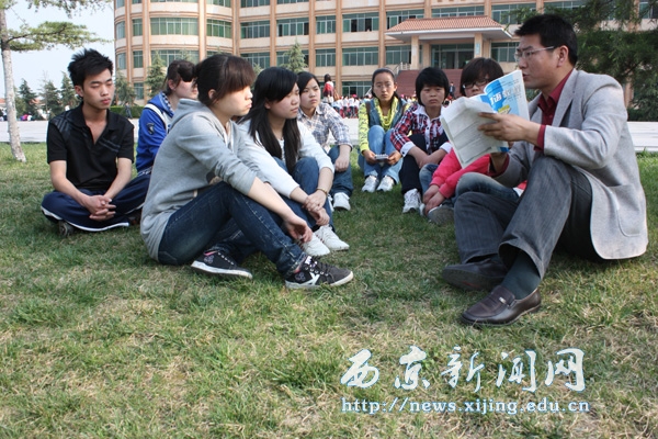 【人文科学系】举办学校英语角活动