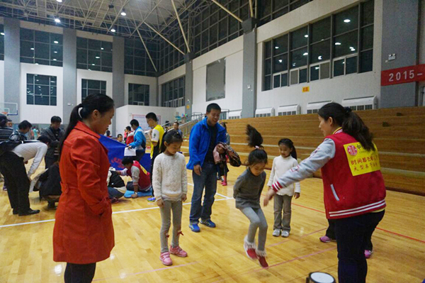 工会与中信银行长安路支行联合举行亲子活动