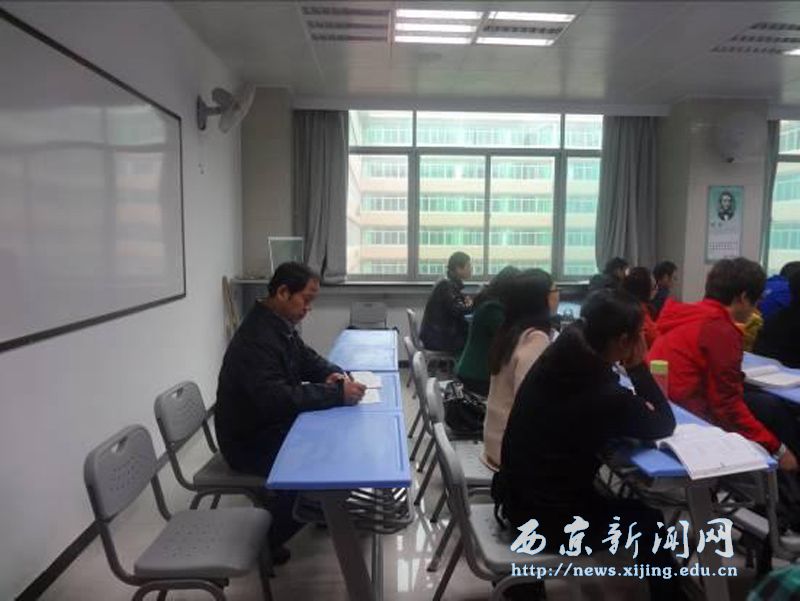 【研究生部】组织教学检查听课周