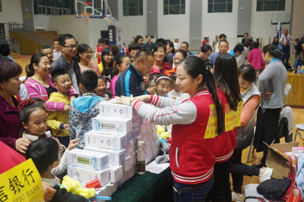 工会与中信银行长安路支行联合举行亲子活动