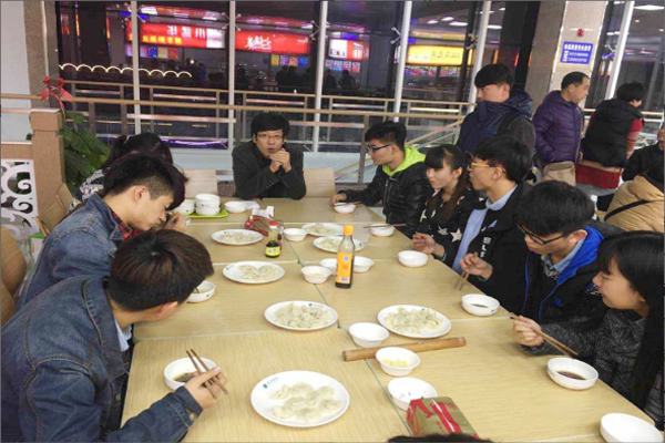 至诚书院举行城市生存挑战赛