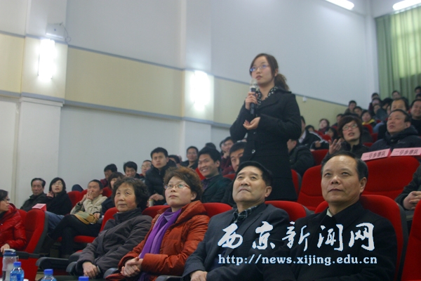 首届辅导员工作技能竞赛比拼赛举行