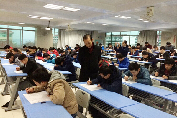 【机电技术系】首届钳工技能大赛举举行