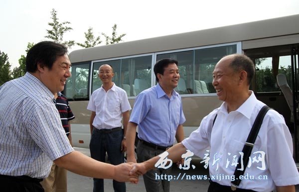 长安区区委书记吕健一行来我校调研指导工作