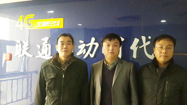 【电子信息工程系】系领导赴实习基地看望实习学生