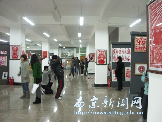 【艺术学院】现代剪纸艺术展在艺舫开幕