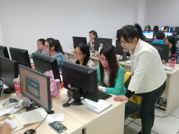学生在POCIB大赛中获佳绩