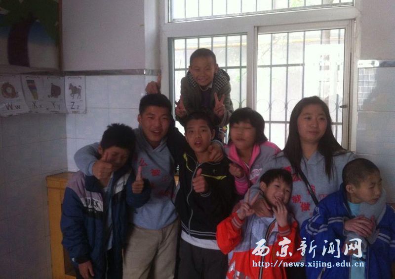 【经管二系】星start团队走进救助站