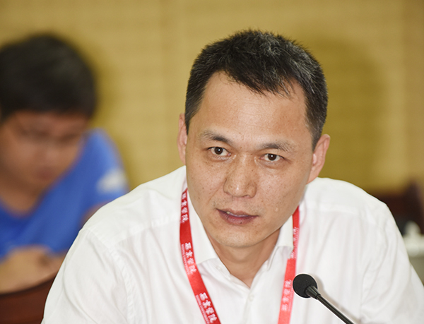 专家学者聚西安 议民办高校发展